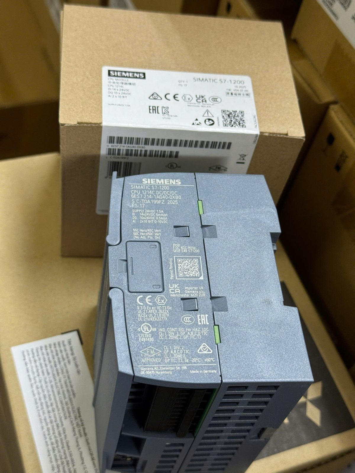 SIMATIC S7-1200 6ES7214-1AG40-0XB0