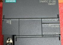 SIEMENS S7-200 SMART 6ES7288-1SR20-0AA1