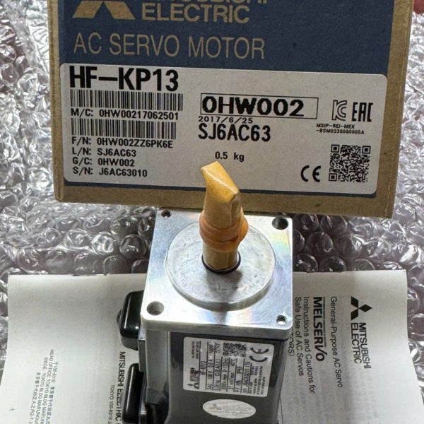 MOTOR SERVO MITSUBISHI HF-KP13