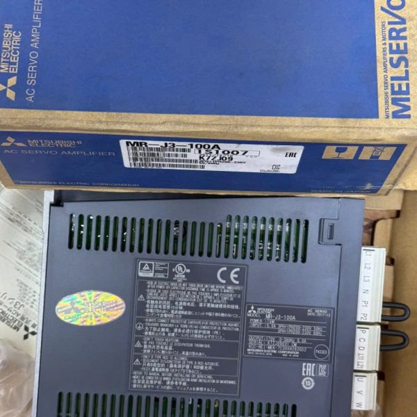 SERVO MITSUBISHI MR-J3-100A